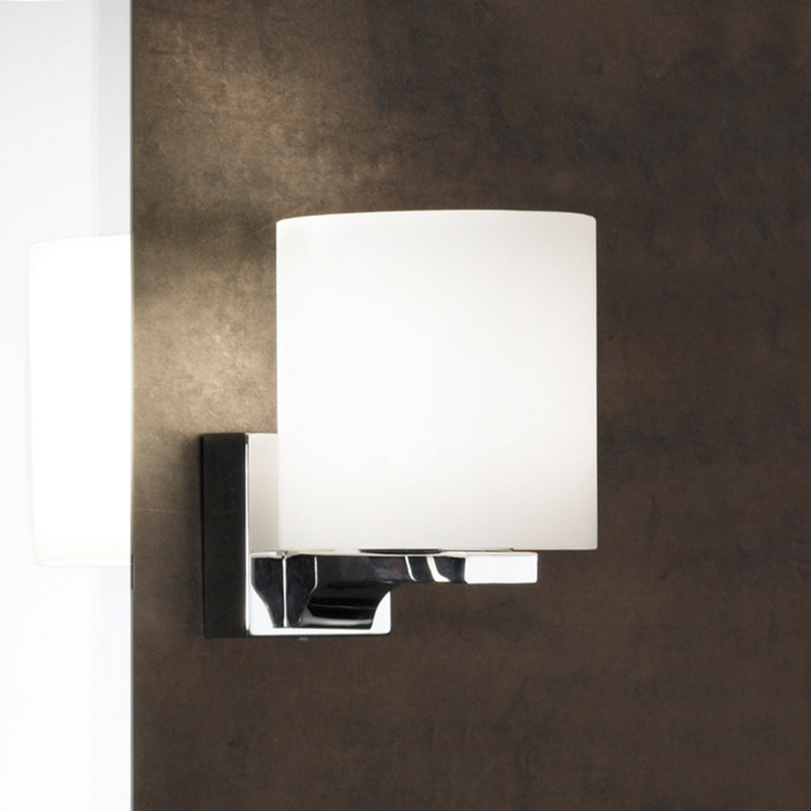 Badkamer wandlamp Miriam met IP44